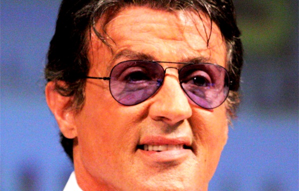 Sylvester Stallone Tutup Akun Twitter. "Tindakan Sia-sia"